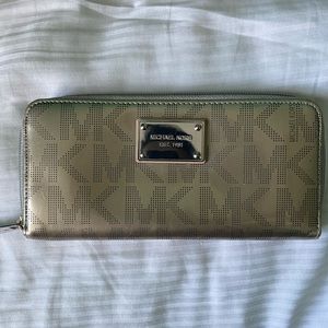 Michael Kors signature patent leather wallet